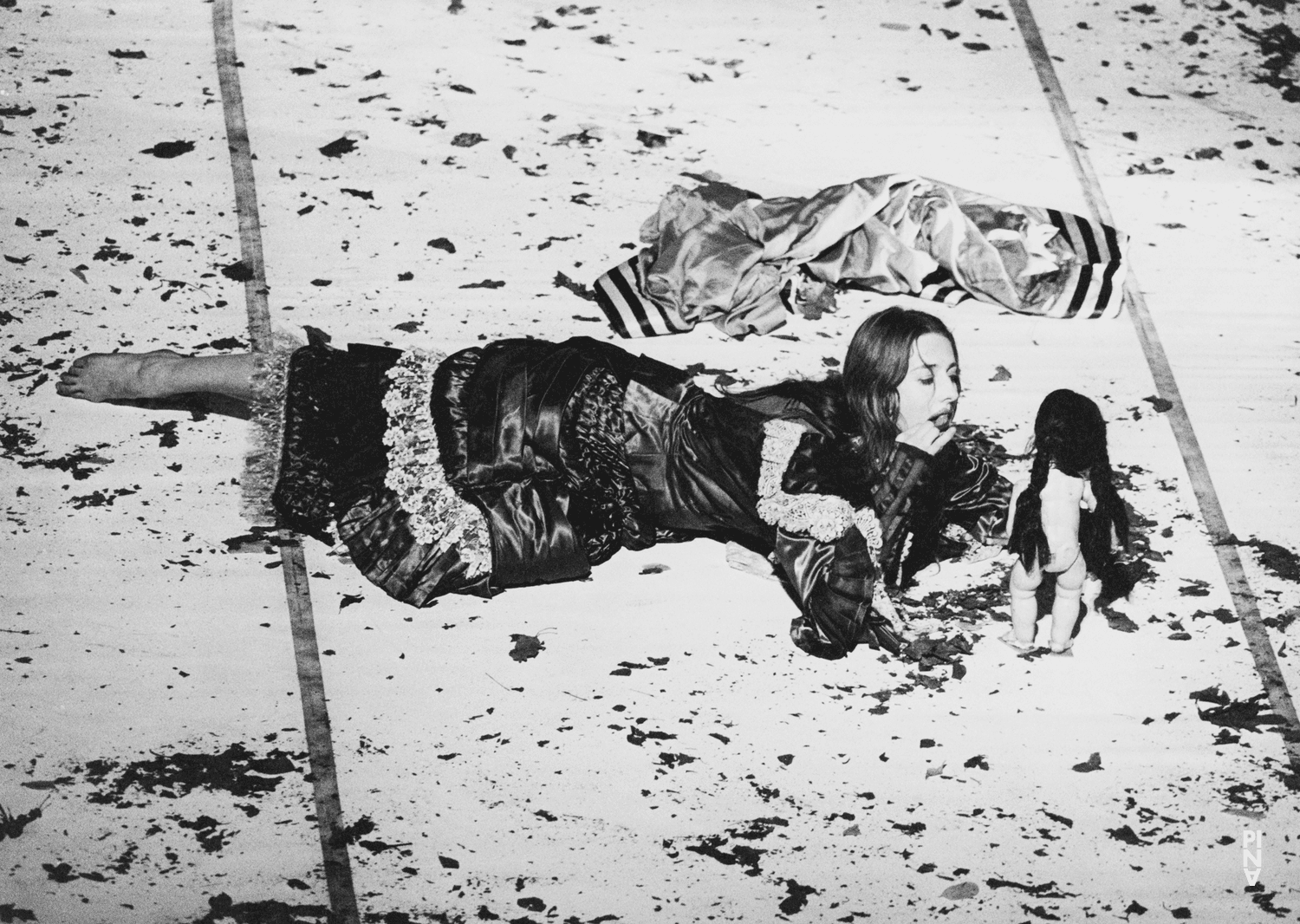 Tjitske Broersma in „Blaubart. Beim Anhören einer Tonbandaufnahme von Béla Bartóks Oper »Herzog Blaubarts Burg«“ von Pina Bausch