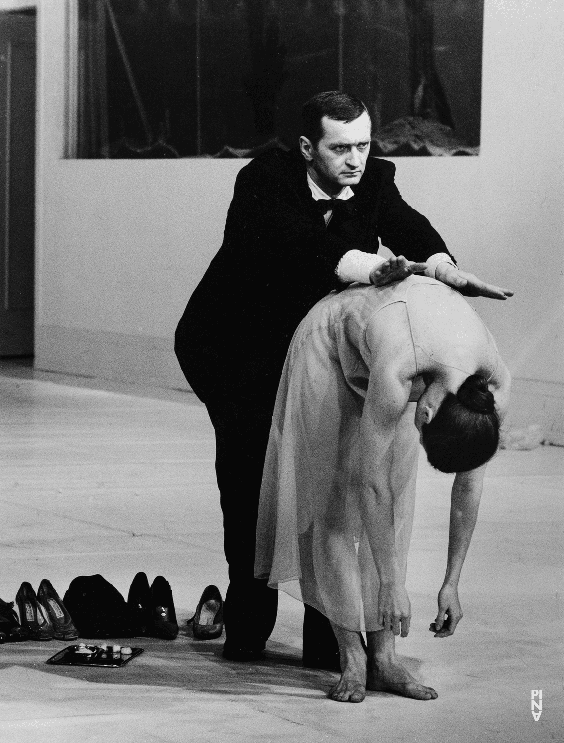 Josephine Ann Endicott and Jan Minařík in “Two Cigarettes in the Dark” by Pina Bausch