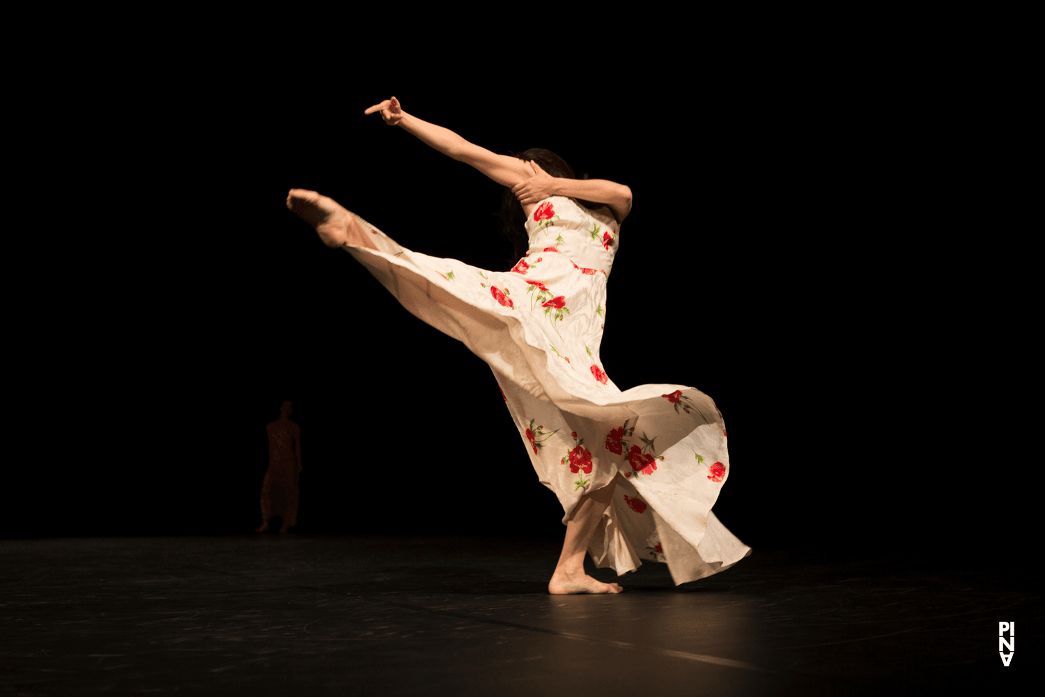 „Der Fensterputzer“ von Pina Bausch mit Tanztheater Wuppertal im Opernhaus Wuppertal (Deutschland), 7. Oktober 2015