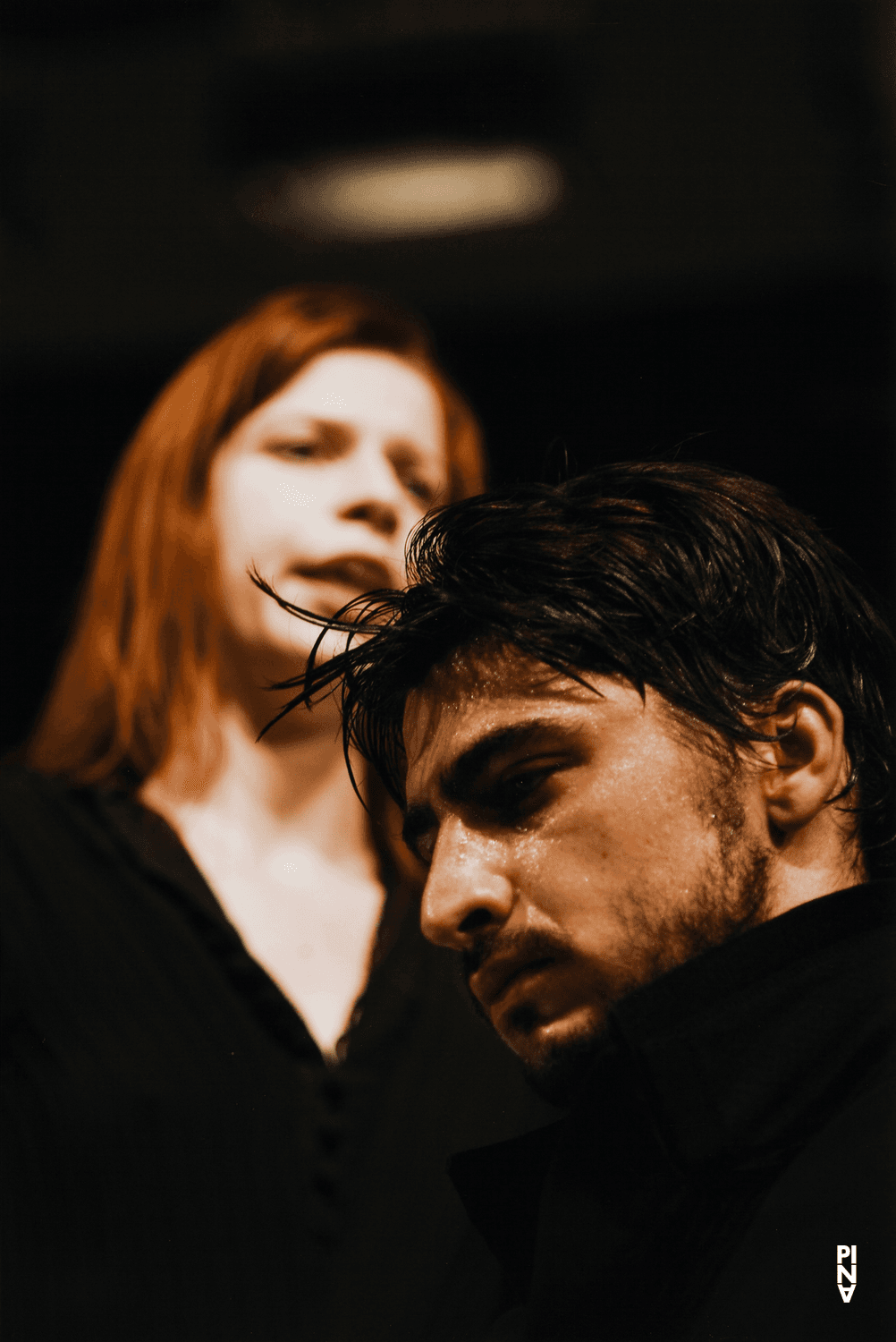 Damiano Ottavio Bigi et Anna Wehsarg dans « Komm tanz mit mir » de Pina Bausch
