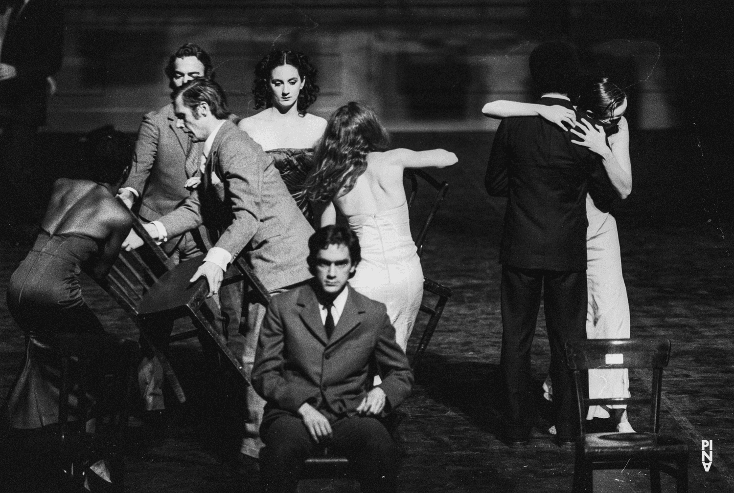 Arthur Rosenfeld, Ed Kortlandt et Meryl Tankard dans « Kontakthof » de Pina Bausch