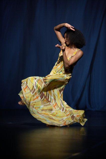 Regina Advento dans « 'Sweet Mambo' » de Pina Bausch avec Tanztheater Wuppertal au Schauspielhaus Wuppertal (Allemagne), 29 mai 2008
