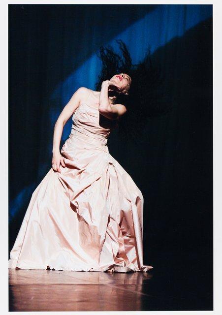 Aida Vainieri dans « 'Sweet Mambo' » de Pina Bausch, saison 2007/08