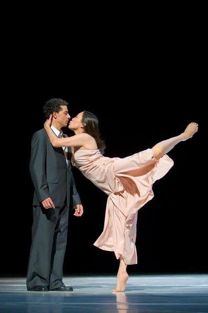 Fernando Suels Mendoza and Azusa Seyama in “"... como el musguito en la piedra, ay si, si, si ..." (Like Moss on the Stone)” by Pina Bausch with Tanztheater Wuppertal at Opernhaus Wuppertal (Germany), June 11, 2009
