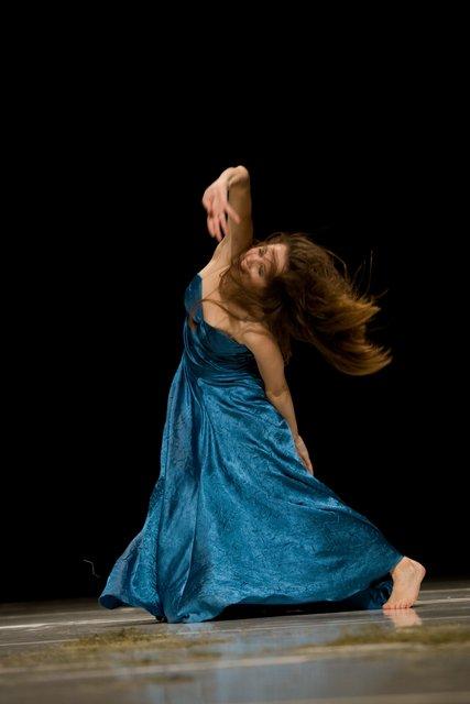 Thusnelda Mercy in “"... como el musguito en la piedra, ay si, si, si ..." (Like Moss on the Stone)” by Pina Bausch with Tanztheater Wuppertal at Opernhaus Wuppertal (Germany), June 11, 2009