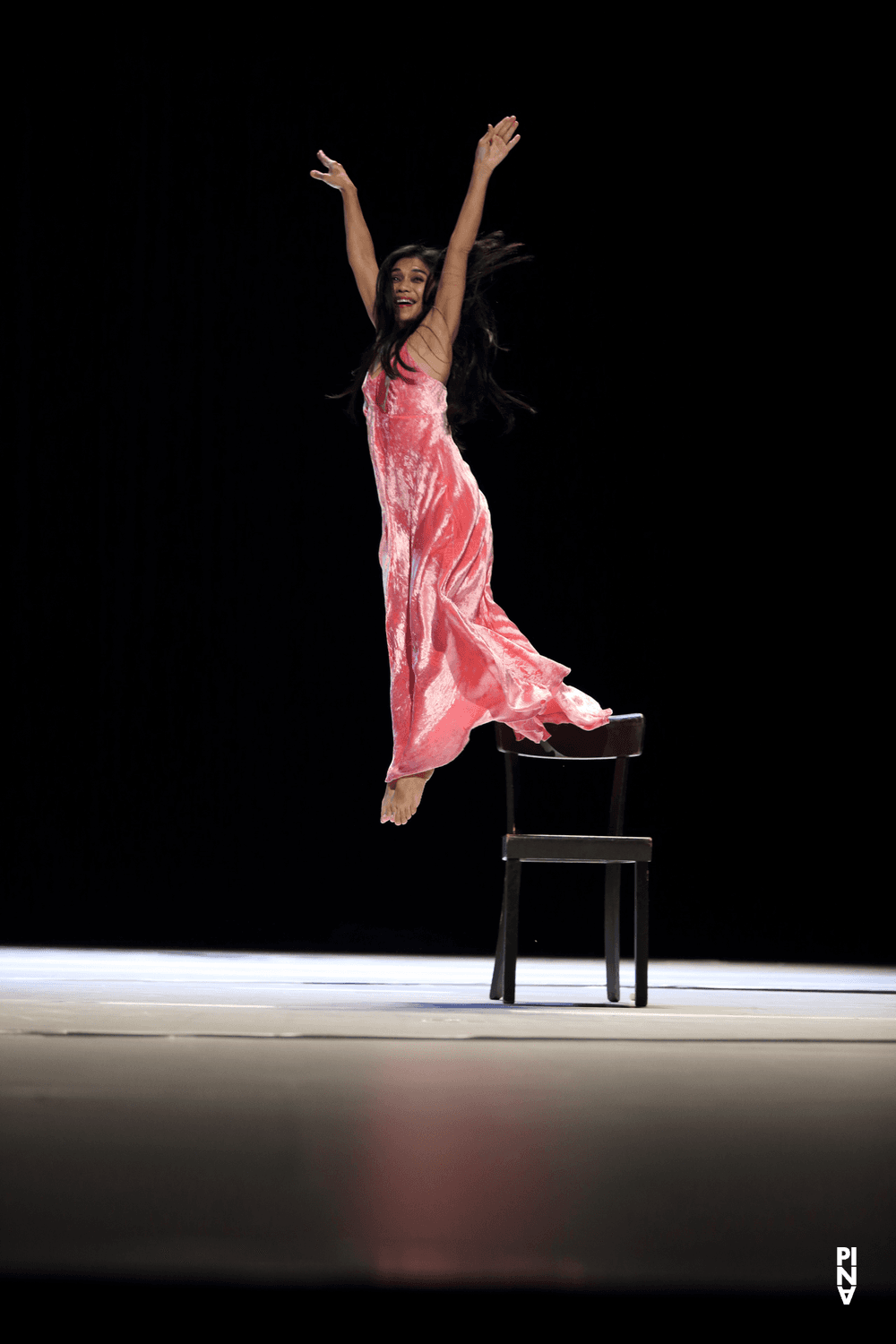 Ditta Miranda Jasjfi in „"... como el musguito en la piedra, ay si, si, si ..." (Wie das Moos auf dem Stein)“ von Pina Bausch mit Tanztheater Wuppertal, 2. Oktober 2019