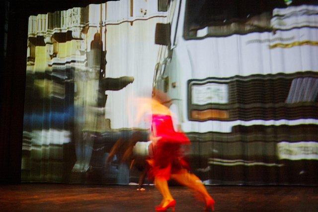« Nefés » de Pina Bausch avec Tanztheater Wuppertal à l'Opernhaus Wuppertal (Allemagne), 20 mars 2003