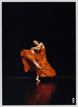 Cristiana Morganti in “Nefés” by Pina Bausch, March 21, 2003 | Photo: Ursula Kaufmann