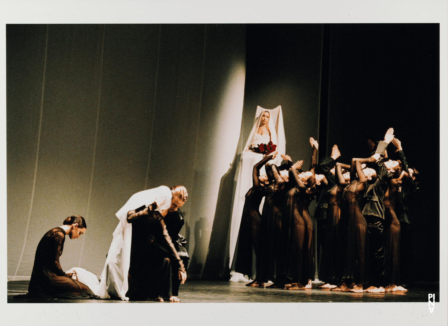 „Orpheus und Eurydike“ von Pina Bausch in der Opéra de Paris Garnier, Spielzeit 2004/05
