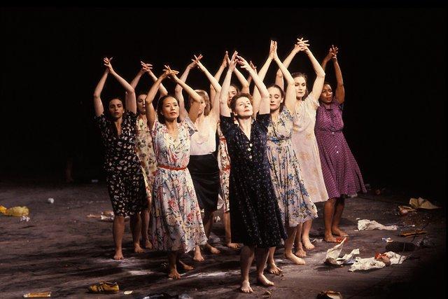 « Palermo Palermo » de Pina Bausch avec Tanztheater Wuppertal au Théâtre de la Ville Paris (France), 12 juin 1991