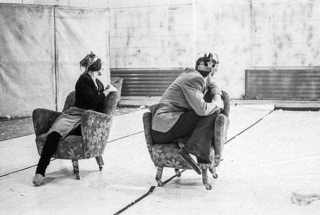 Jan Minařík und Vivienne Newport in „Renate wandert aus“ von Pina Bausch, Spielzeit 1977/78