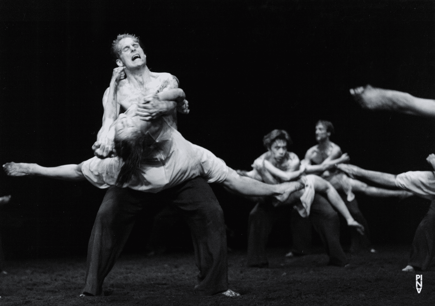 Michael Strecker, Kenji Takagi und Franko Schmidt in „Das Frühlingsopfer“ von Pina Bausch, 5. September 2007