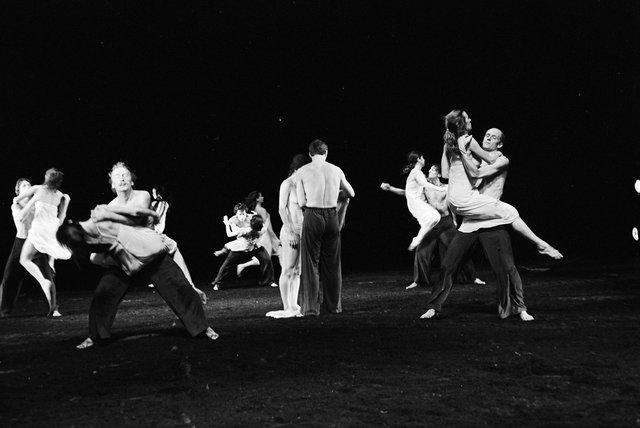 „Das Frühlingsopfer“ von Pina Bausch im Opernhaus Wuppertal, Spielzeit 1981/82
