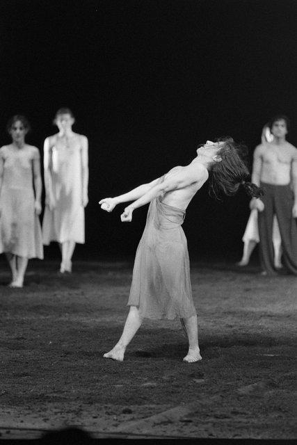 Beatrice Libonati dans « Le Sacre du printemps » de Pina Bausch à l'Opernhaus Wuppertal, saison 1981/82