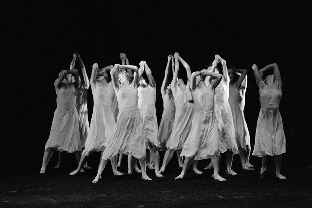 „Das Frühlingsopfer“ von Pina Bausch im Opernhaus Wuppertal, Spielzeit 1981/82