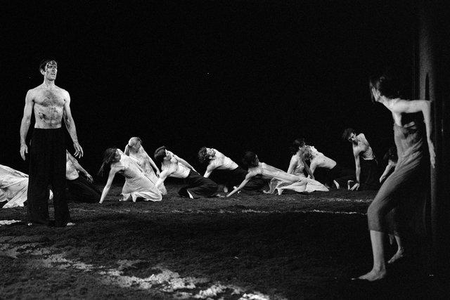 „Das Frühlingsopfer“ von Pina Bausch im Opernhaus Wuppertal, Spielzeit 1992/93