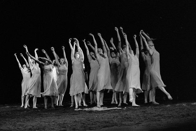 „Das Frühlingsopfer“ von Pina Bausch im Opernhaus Wuppertal, Spielzeit 1992/93