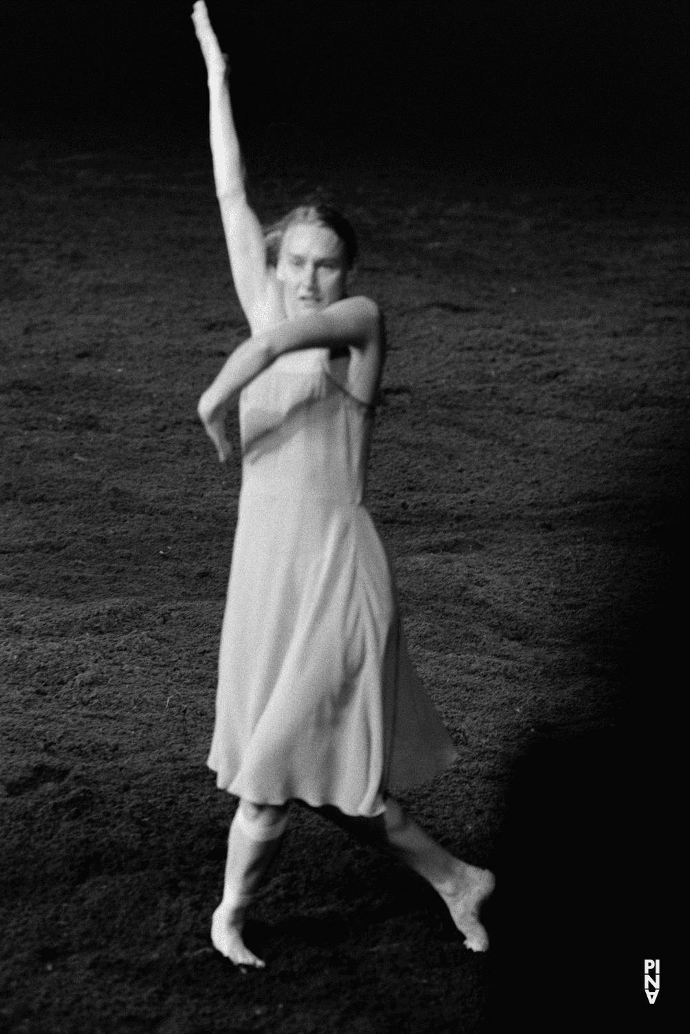 Julie Shanahan in „Das Frühlingsopfer“ von Pina Bausch