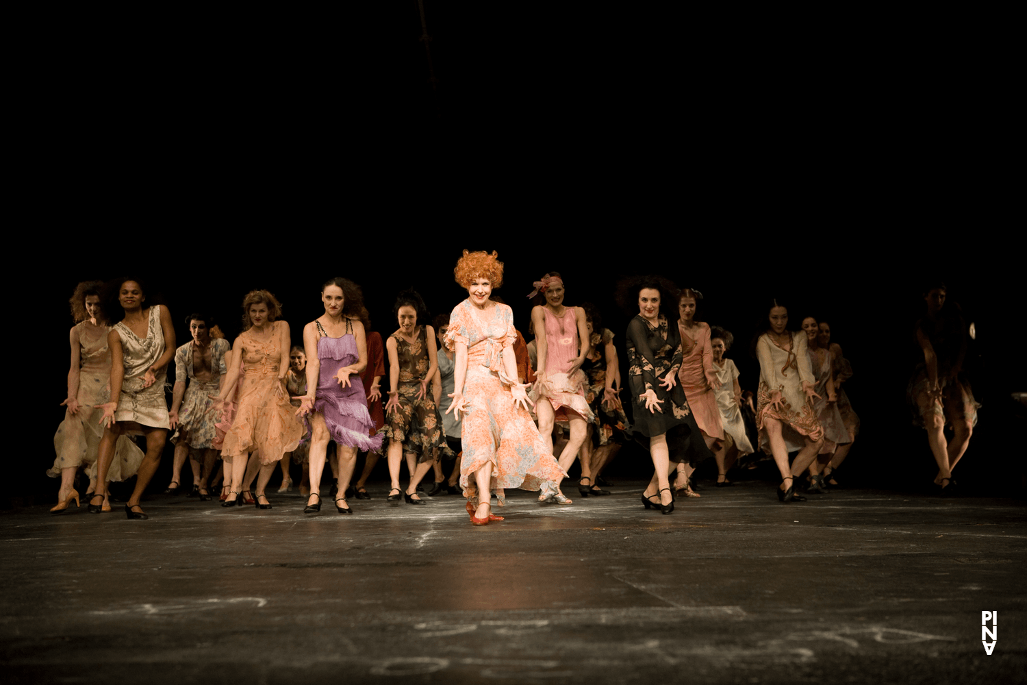 « Les Sept Péchés capitaux » de Pina Bausch avec Tanztheater Wuppertal au Schauspielhaus Wuppertal (Allemagne), 27 novembre 2008