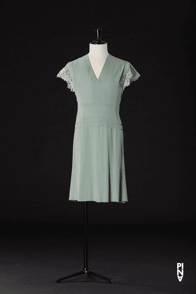 Kurzes Kleid, getragen in „Die sieben Todsünden“ von Pina Bausch