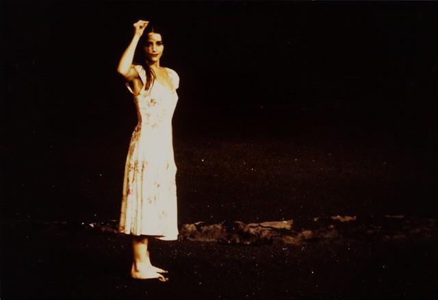 Marigia Maggipinto in „Ein Trauerspiel“ von Pina Bausch im Schauspielhaus Wuppertal, Spielzeit 1993/94