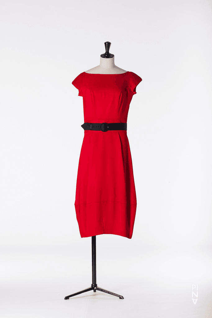 Kurzes Kleid, getragen in „Viktor“ von Pina Bausch