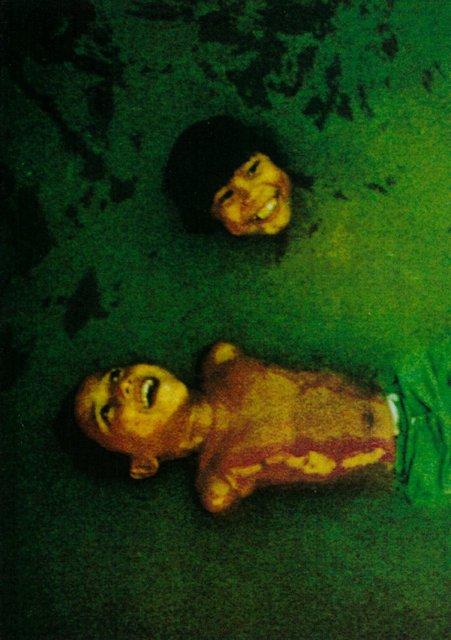 Programmheft zu „Água“ von Pina Bausch mit Tanztheater Wuppertal in Wuppertal, 12. Mai 2001