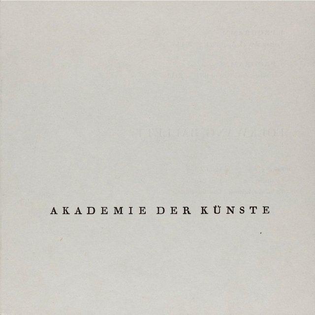 Programmheft zu „Nachnull“ und „Im Wind der Zeit“ von Pina Bausch mit Folkwangballett, „Songs of Encounter (Begegnungen)“ von Lucas Hoving mit Folkwangballett, „Poème dansé“, „Metamorphose“ und „Recueil“ von Jean Cébron mit Folkwangballett und „575 Riverside-Drive“ von Anna Mittelholzer mit Jean Cébron – Pina Bausch in Berlin, 23.04.1971–24.04.1971