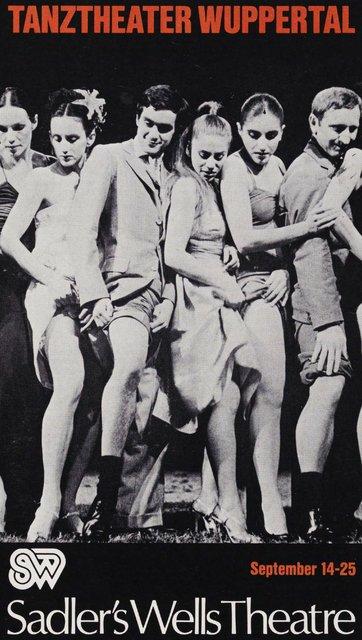 Programmheft zu „1980 – Ein Stück von Pina Bausch“ und „Kontakthof“ von Pina Bausch mit Tanztheater Wuppertal in London, 14.09.1982–25.09.1982