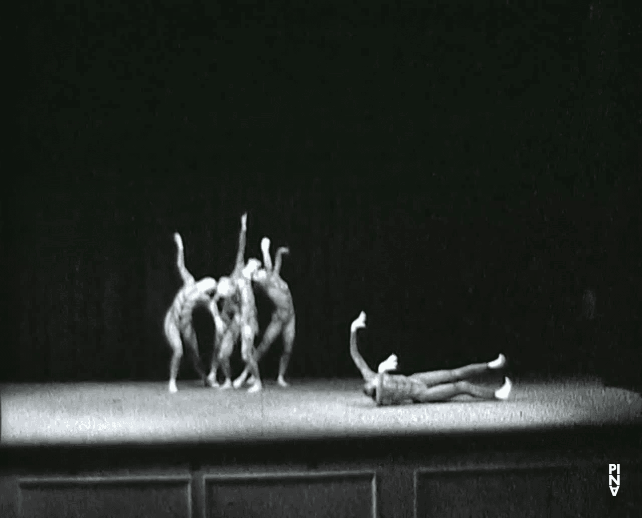 « Nachnull (Après Zéro) » de Pina Bausch (1/2)